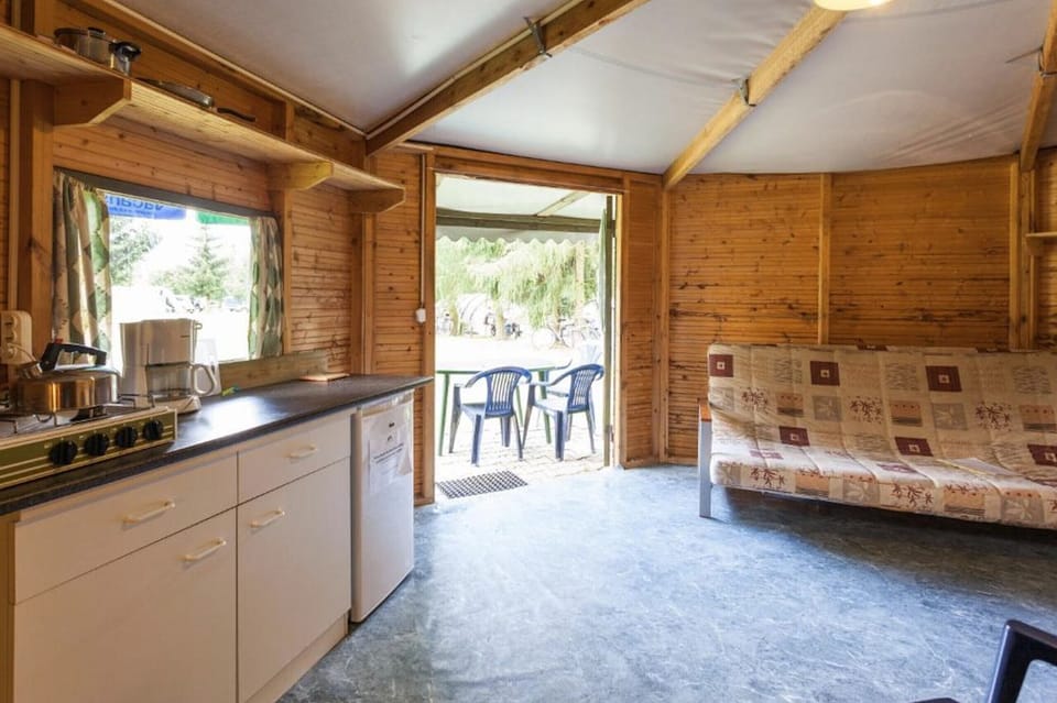 Kitchen - Camping 2000 - Kampeerhut