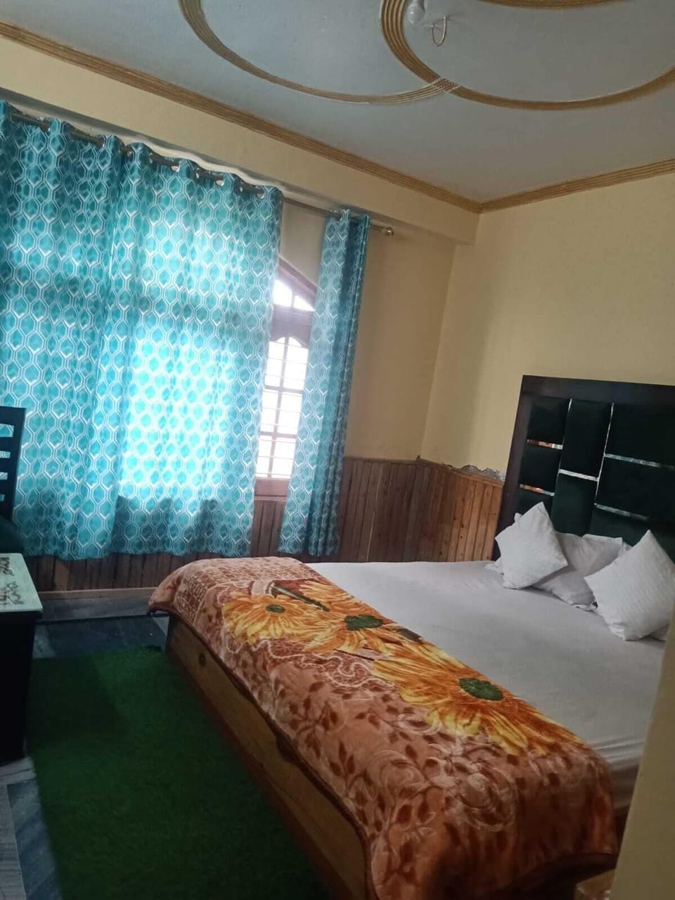 Deluxe Room | Free WiFi, bed sheets