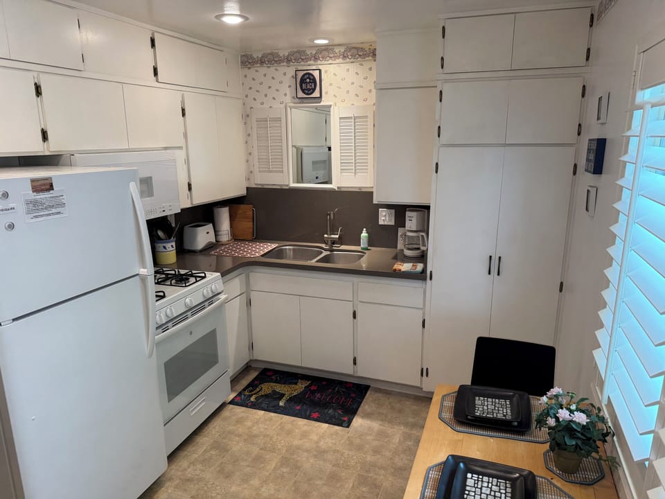 Full separate Kitchen