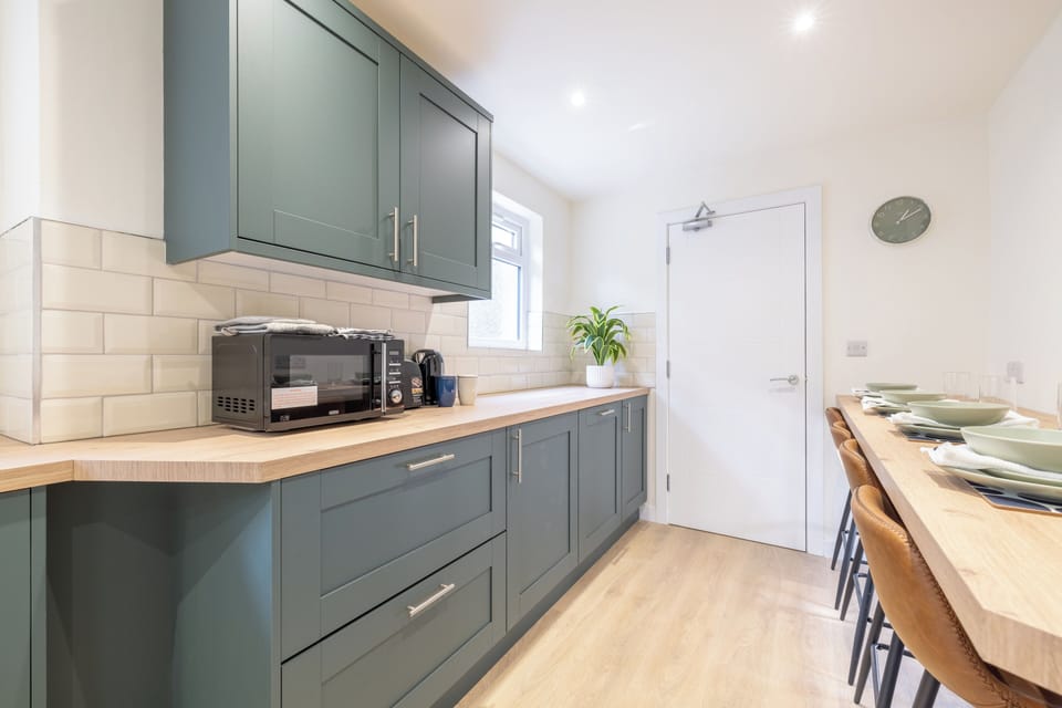 6facba47-acdc-4b10-ab95-a5486e85a296