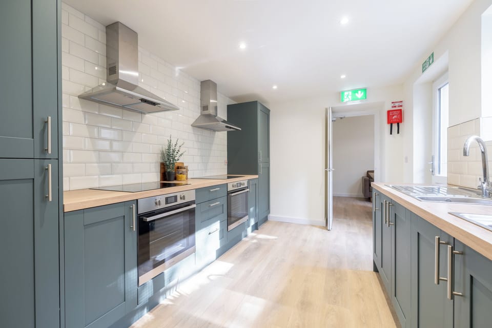 eee1a229-ab4d-493f-909a-5ed180247616