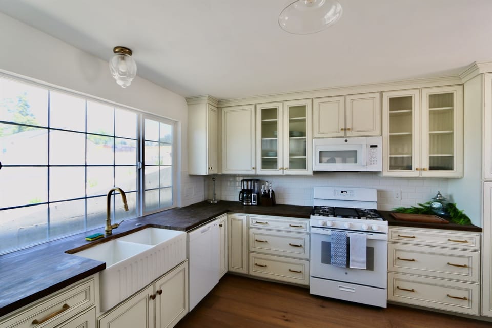 Fully stocked kitchen