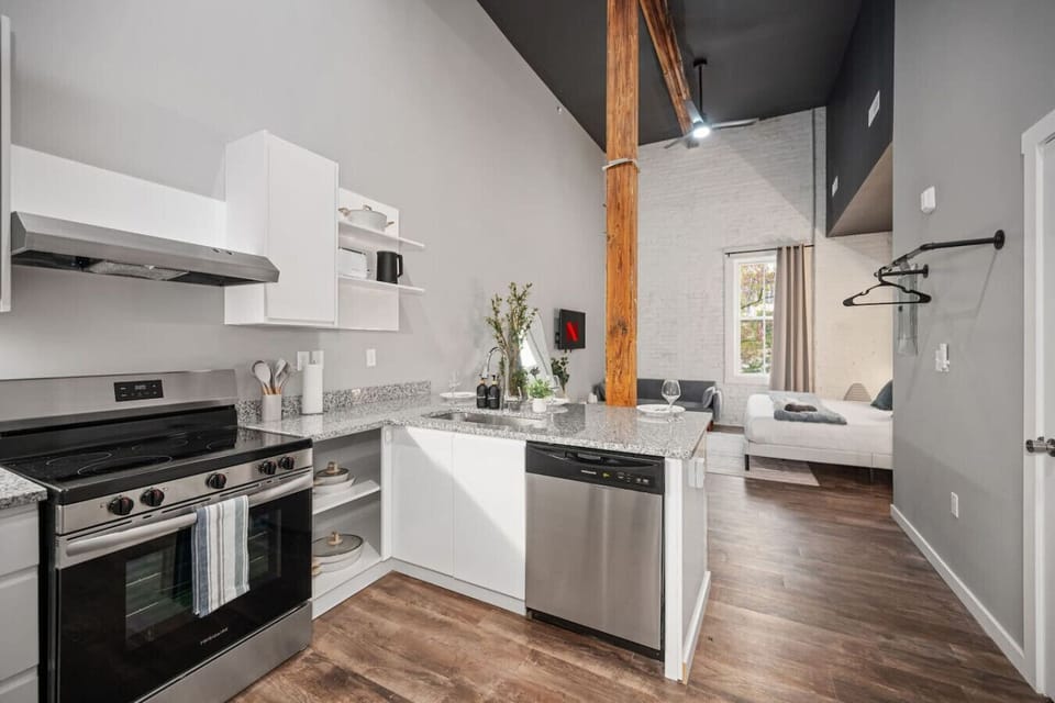 Complete kitchen setup to make your stay comfortable