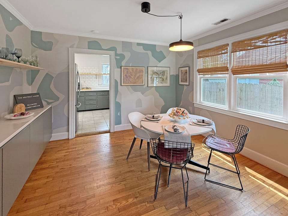 Dining space to accompany four.