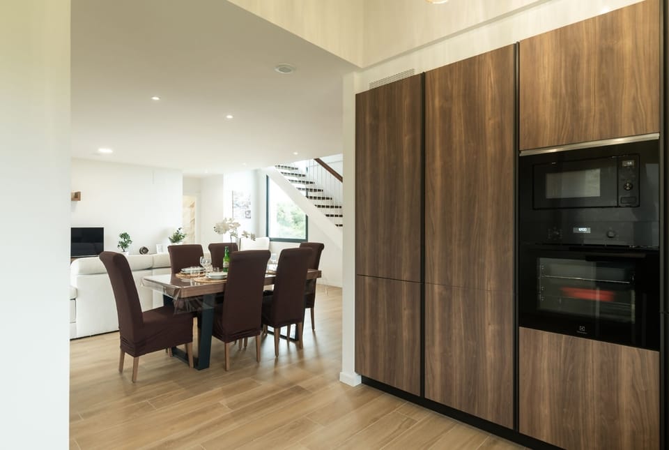 Communal lounge/ TV room,Kitchen or kitchenette,Living room