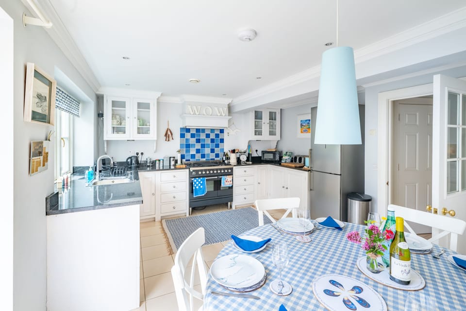 Ground floor: Kitchen with free standing fridge-freezer