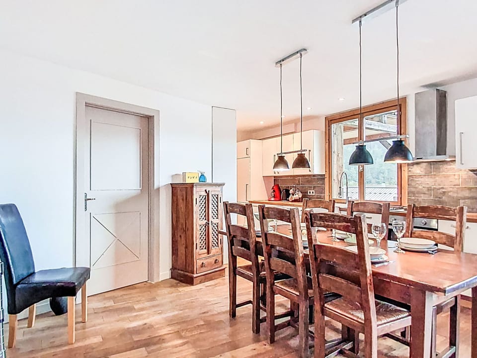 Kitchen / Dining Room