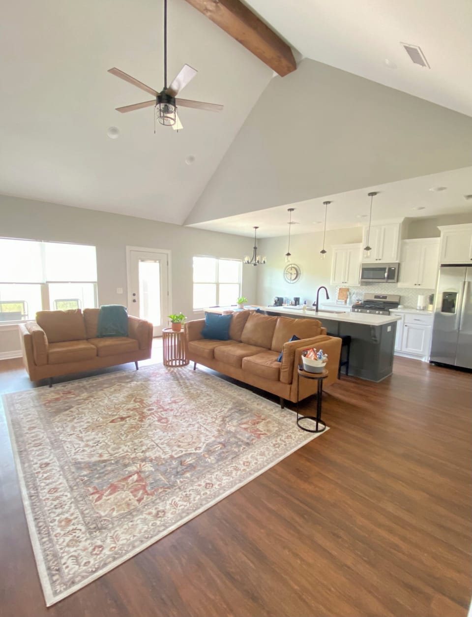 Vaulted ceilings and comfortable couches