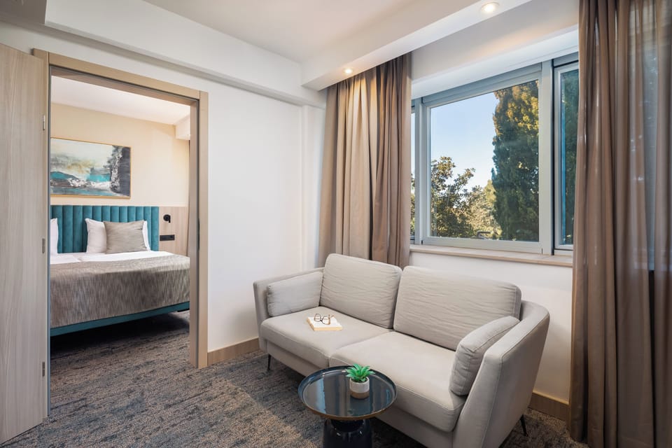 Comfort family suite | Premium bedding, minibar, in-room safe, desk