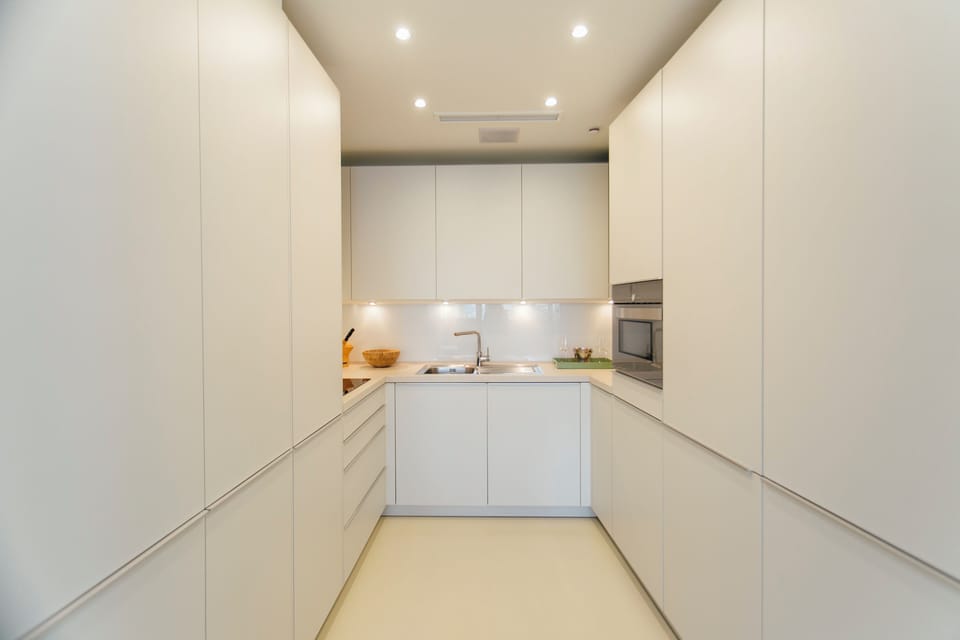 Apartment, City View | Private kitchen | Electric kettle, toaster