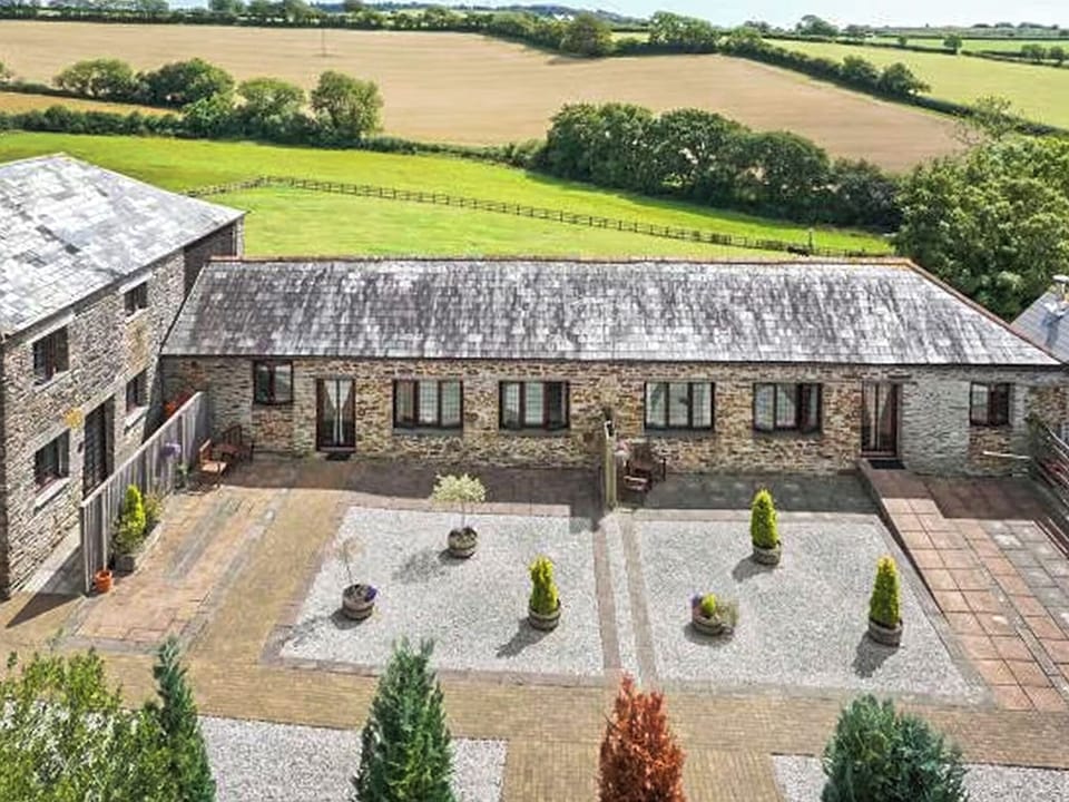 Exterior | Byre Cottage - Olde Pensipple Holiday Cottages, Liskeard