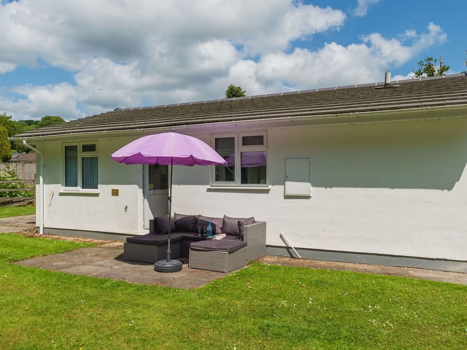 Roof, House, Land Lot, Cottage, Home, Lawn, Garden, Yard, Shade, Backyard
