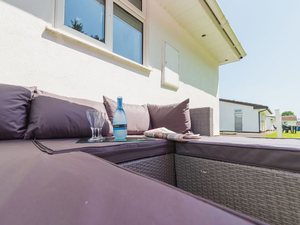 Furniture, Outdoor Furniture, Leisure, Couch, Deck, Hardwood, Balcony, Cushion, Wood Stain
