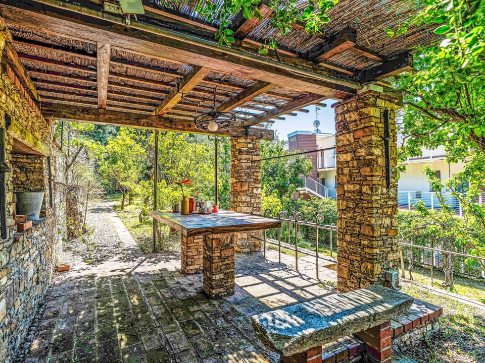 Wood, Brick, Stone Wall, Garden, Shade, Outdoor Structure, Backyard, Eco Hotel, Lumber, Garden Buildings