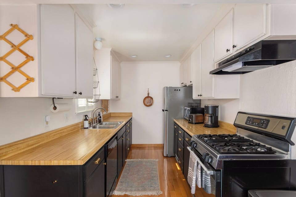 Kitchen 1