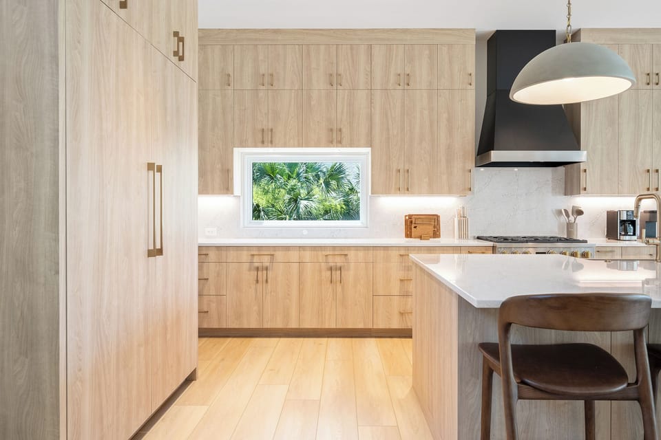 49 Sea Lane | Stunning Kitchen w/ high end appliances - 49 Sea Lane | Stunning Kitchen w/ high end appliances
