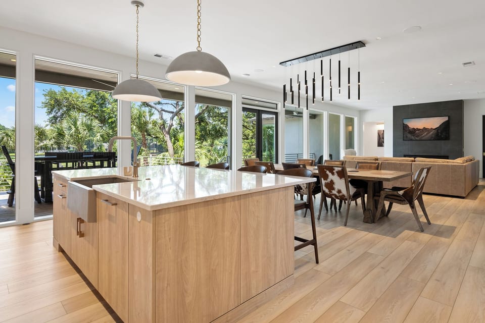 49 Sea Lane | Stunning Kitchen w/ high end appliances - 49 Sea Lane | Stunning Kitchen w/ high end appliances