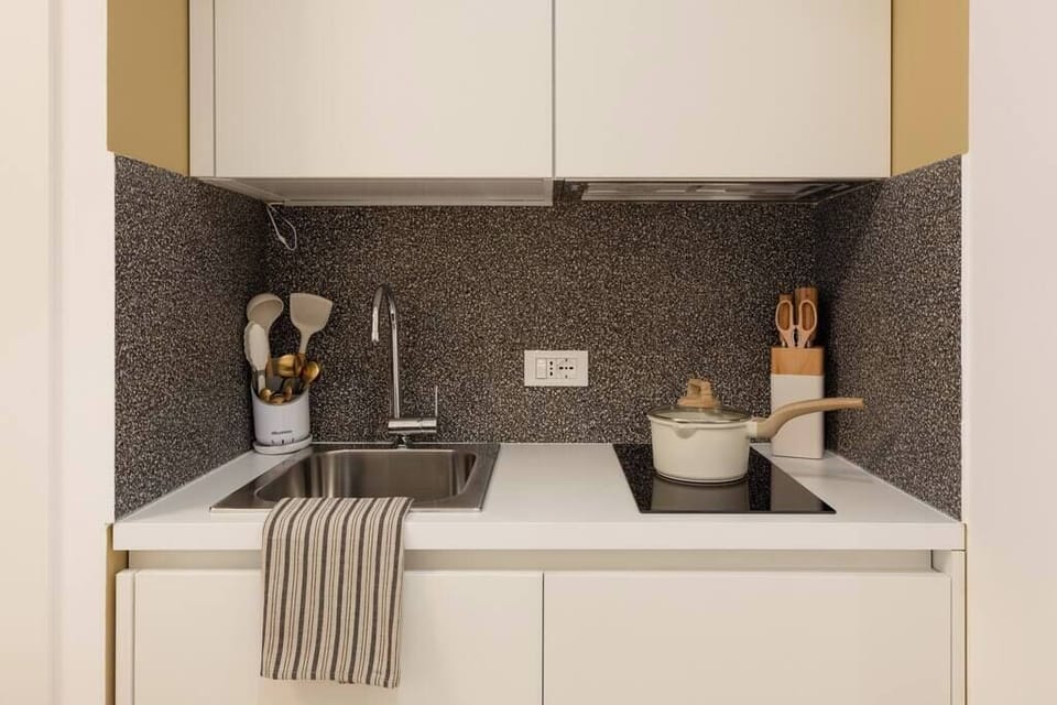 Apartment, 1 Queen Bed with Sofa bed, Non Smoking, Air conditioning | Private kitchen