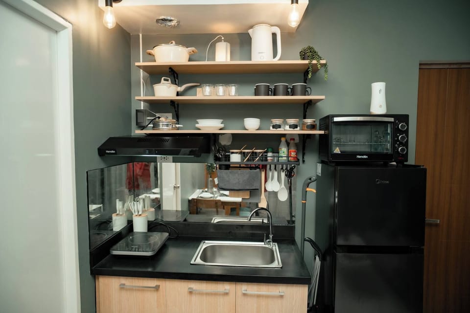 Condo, 2 Bedrooms, Accessible, Smoking | Private kitchen