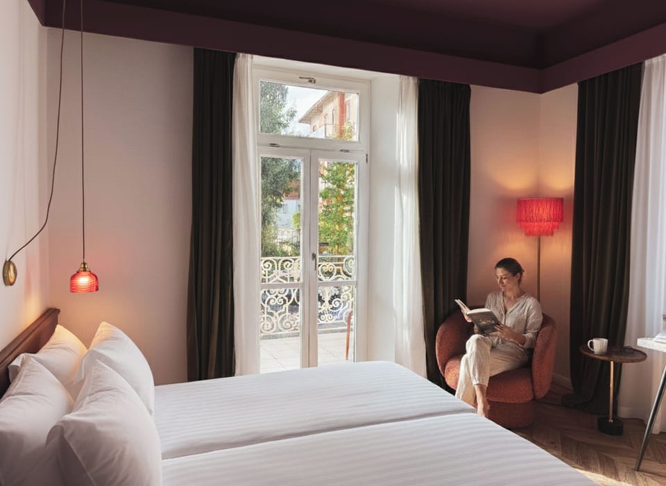 Superior Double Room, Mountain View, Corner | In-room safe, blackout drapes, travel crib, free WiFi