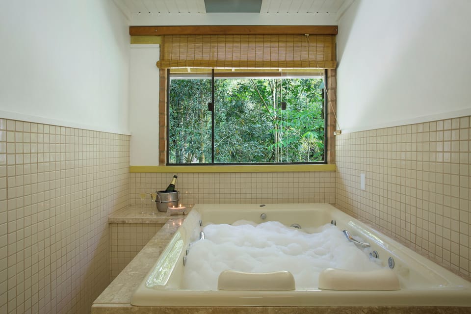 Superior Chalet, Balcony, Garden View | Jetted tub