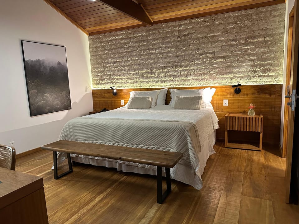 Luxury Room, Garden View | Hypo-allergenic bedding, blackout drapes, free WiFi, bed sheets