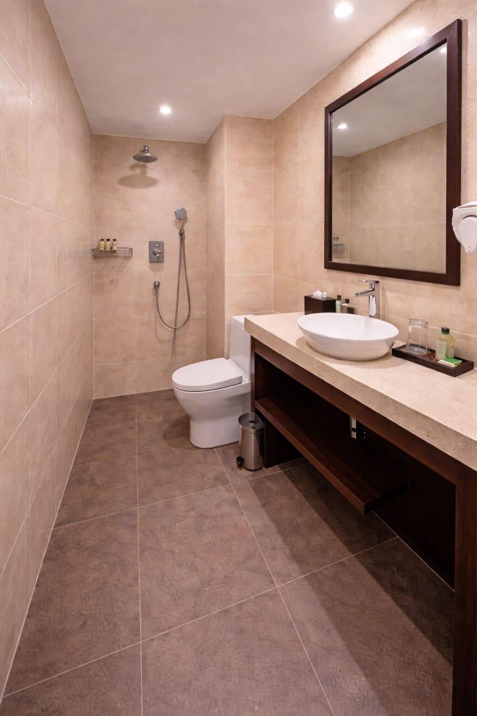 Separate tub and shower, free toiletries, towels, soap