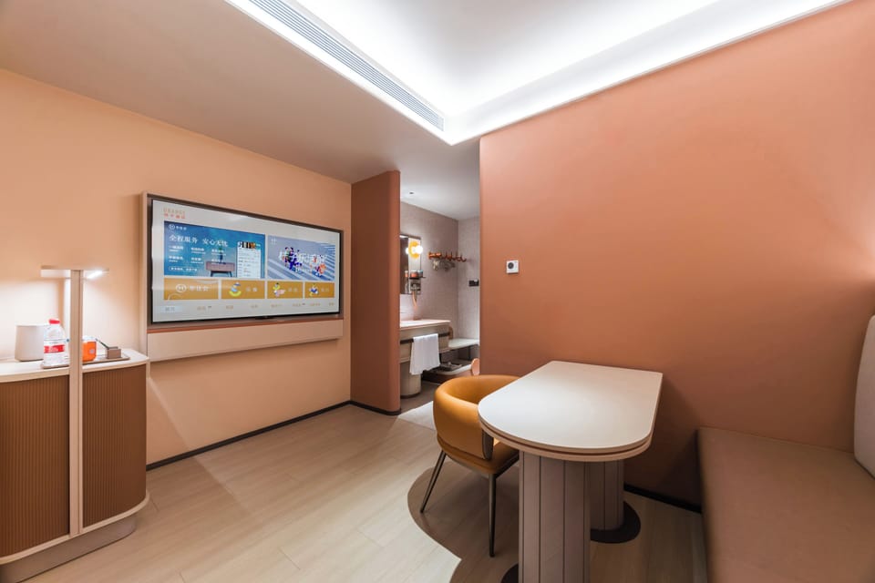 Signature Double Room | In-room safe, blackout drapes, soundproofing, iron/ironing board