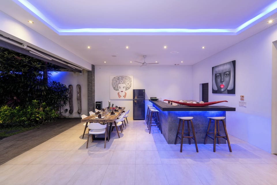 Villa, Private Bathroom, Poolside | Dining room