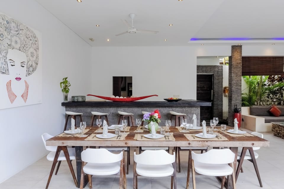 Villa, Private Bathroom, Poolside | Dining room