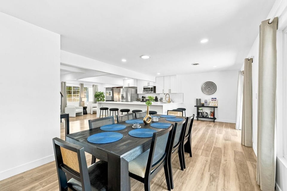 A welcoming space for family dinners.