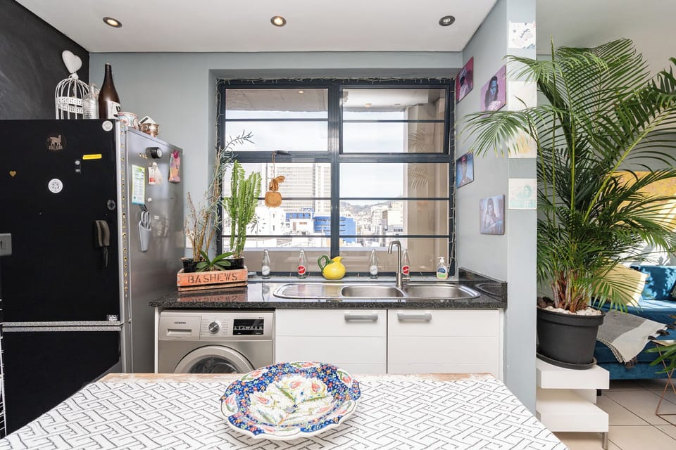 Luxury Apartment, Balcony, Mountain View | Iron/ironing board, free WiFi