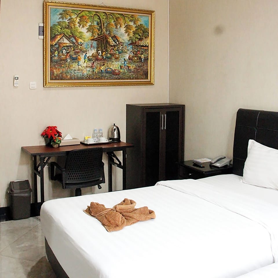 Superior Twin Room | Desk, free WiFi