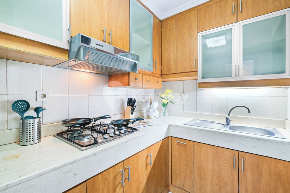 Apartment, 3 Bedrooms, City View | Private kitchen