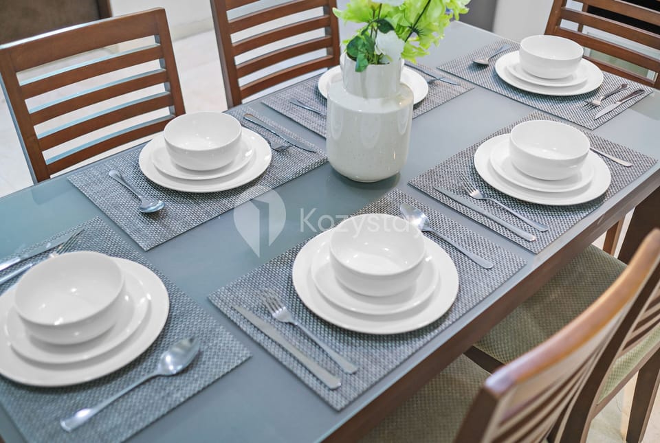 Apartment, 3 Bedrooms, City View | Dining room