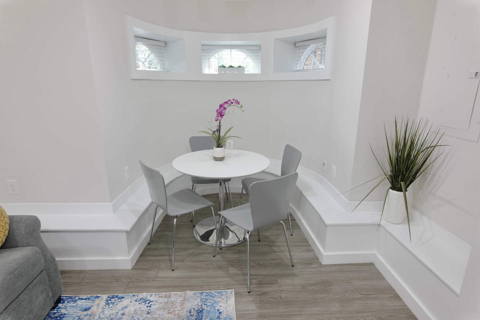 Beautiful natural lighting to sit and enjoy your morning cup of coffee! 