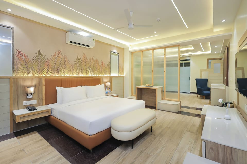 Luxury Double Room, City View | Desk, laptop workspace, wheelchair access