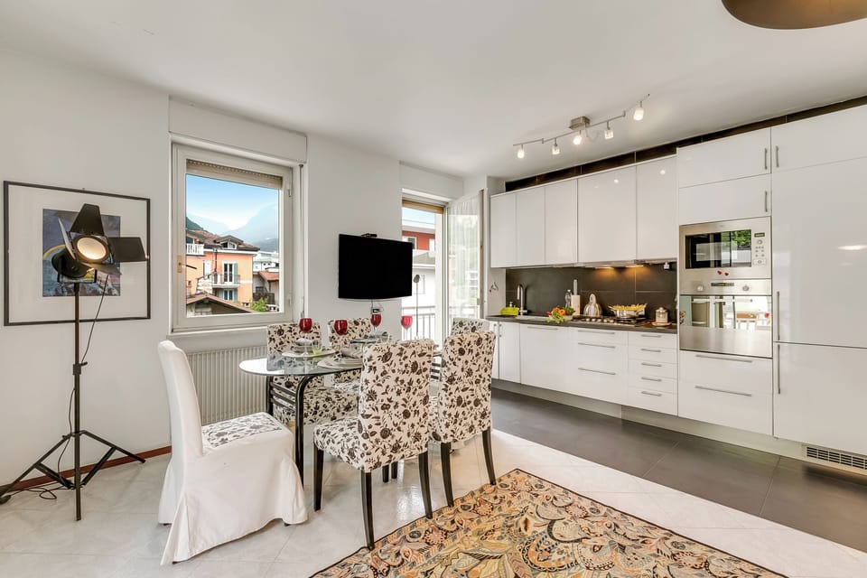 Standard Apartment, Multiple Bedrooms (Casa Epofo) | Private kitchen | Fridge, microwave, oven, stovetop