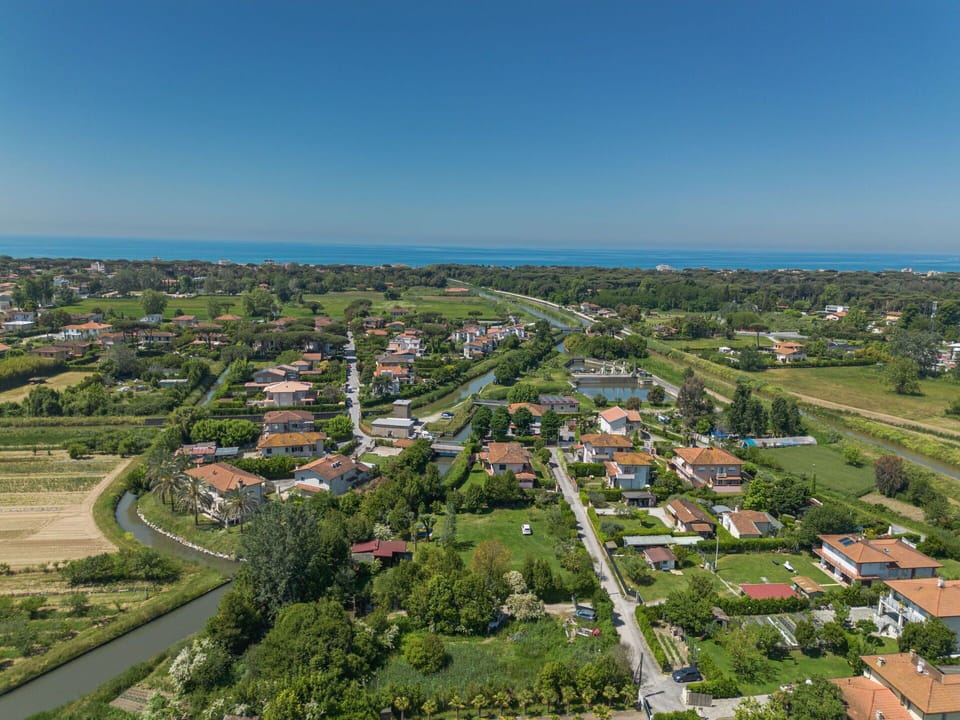 Daytime, Residential Area, Bird'S-Eye View, Aerial Photography, Landscape, Neighbourhood, Suburb, Urban Design, Human Settlement, Plain