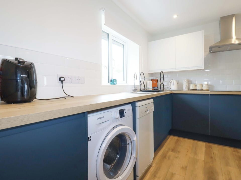 Fridge, microwave, dishwasher, toaster