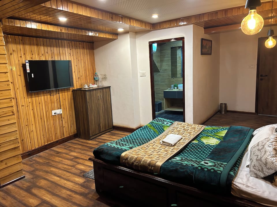 Basic Double Room | Free WiFi