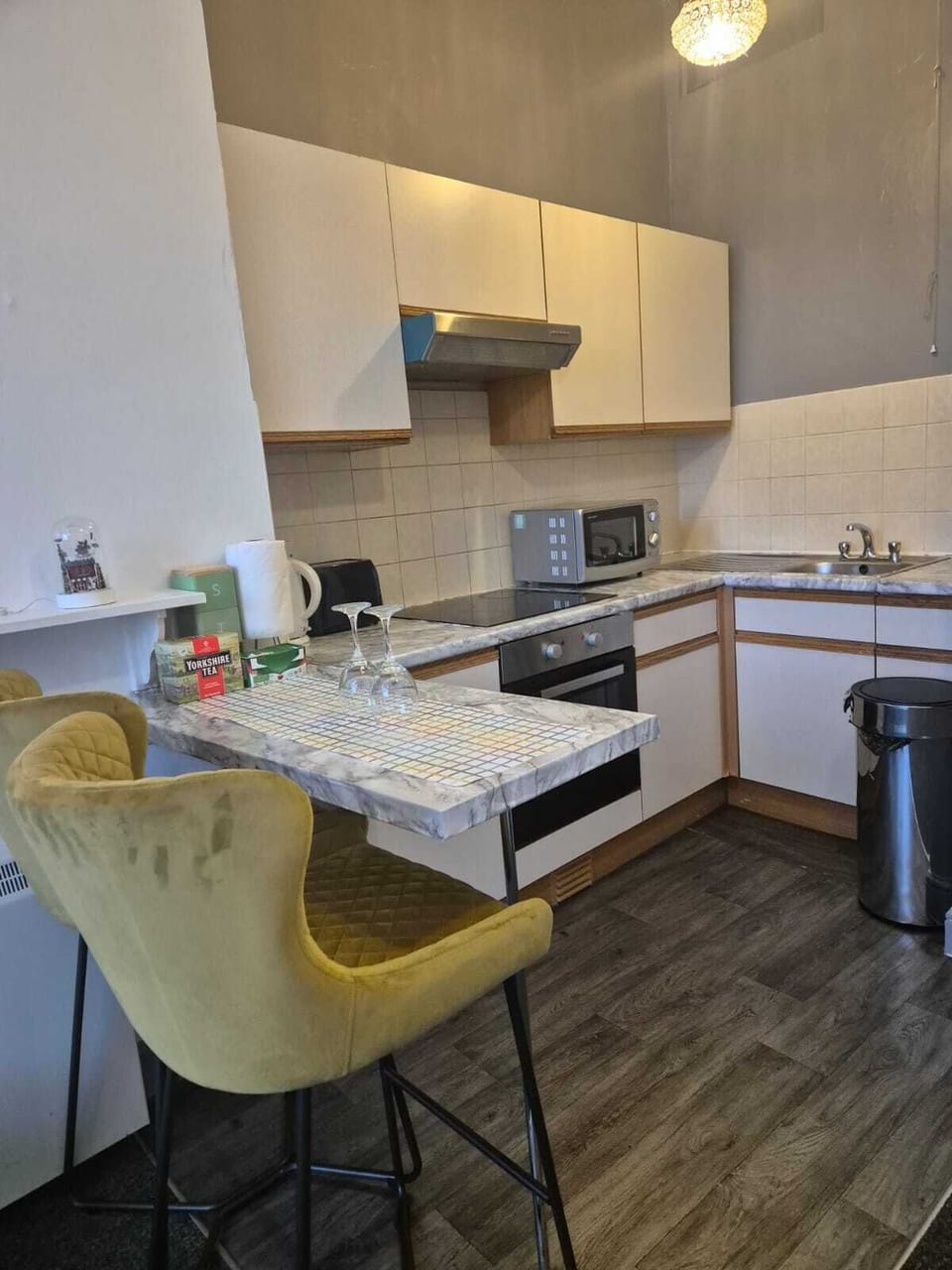 Apartment, 1 Bedroom, Balcony, City View | Interior
