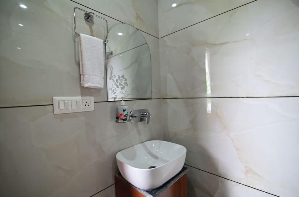 Superior Room | Bathroom