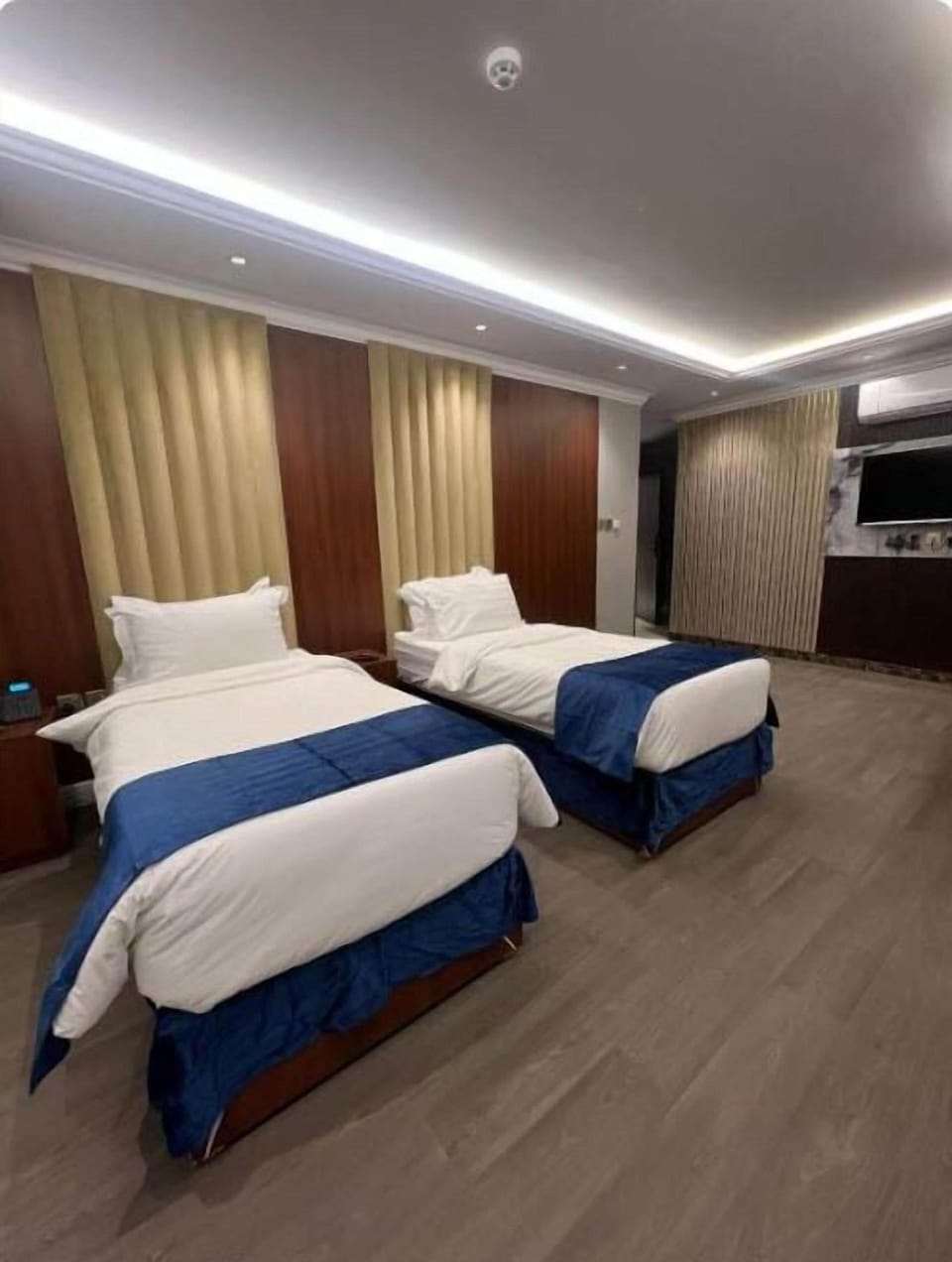 Room | Iron/ironing board, free WiFi