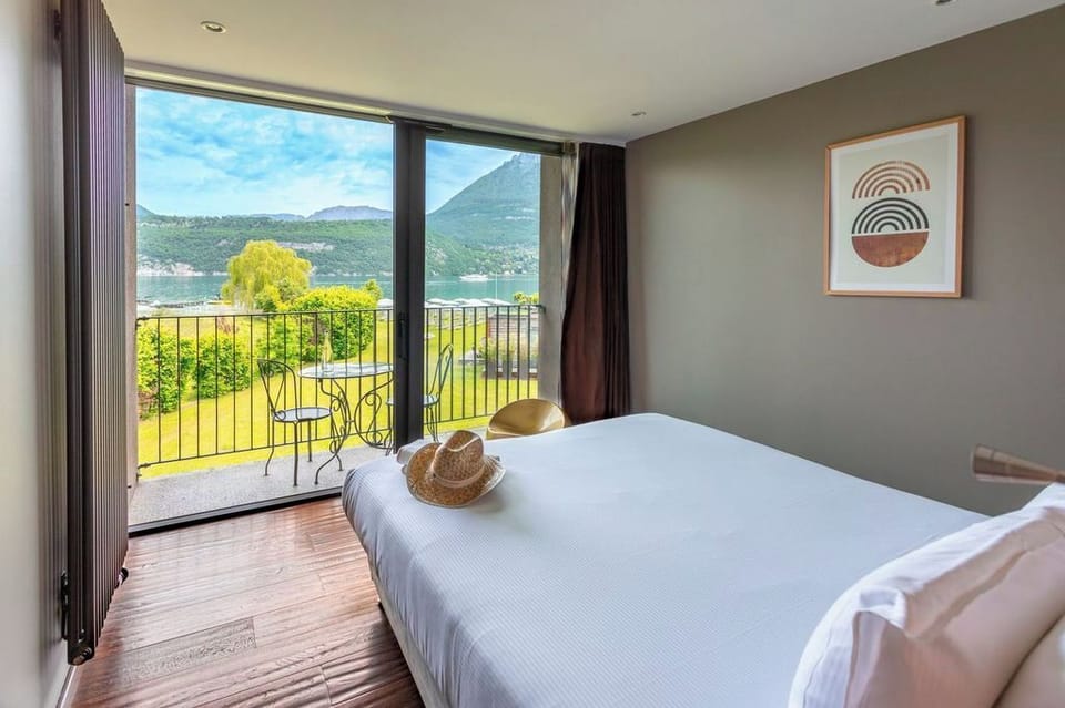 Classic Double Room, Lake View | In-room safe, blackout drapes, soundproofing, iron/ironing board
