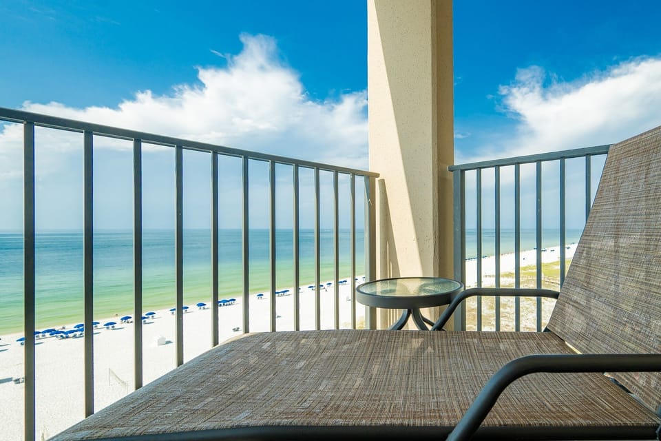 Condo, 3 Bedrooms | Property grounds