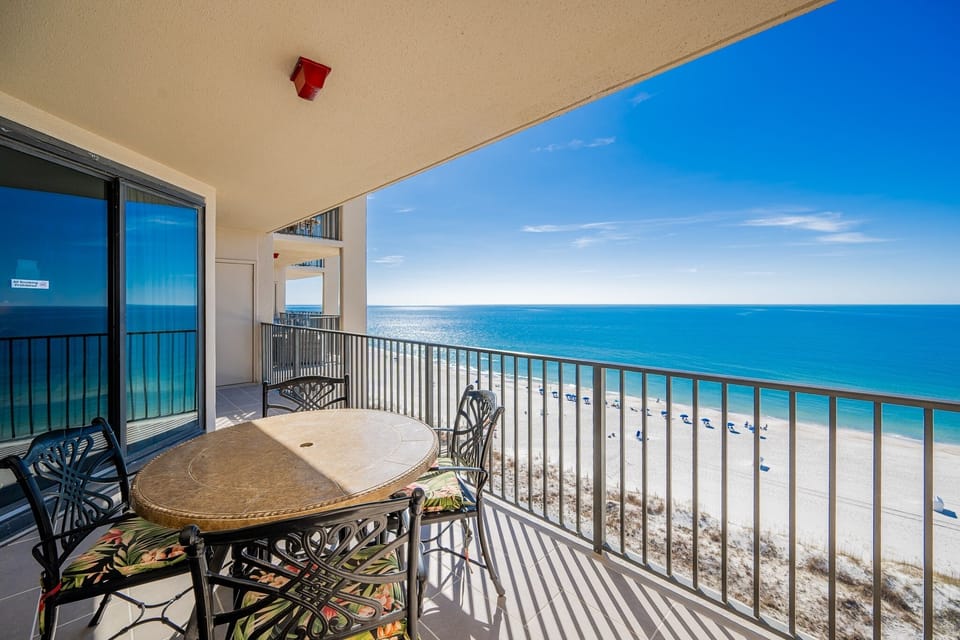 Condo, 3 Bedrooms | Outdoor dining