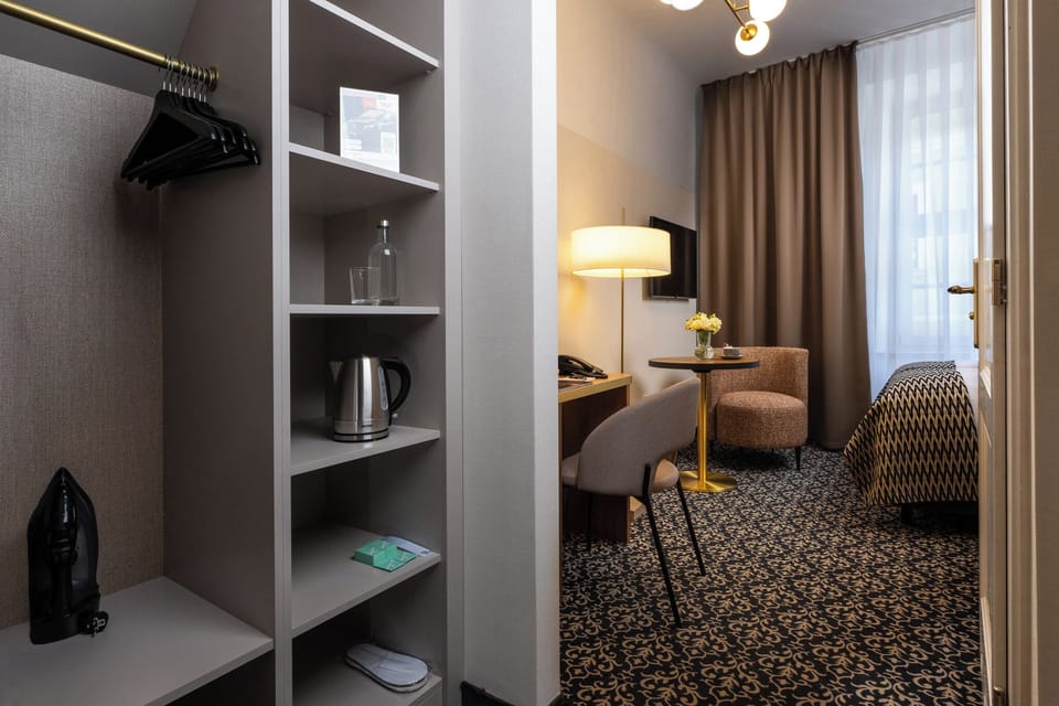 Standard Single Room | In-room safe, desk, iron/ironing board, free WiFi