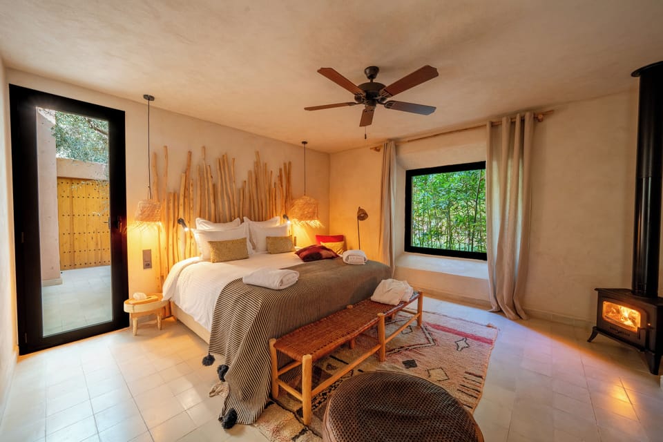 In-room safe, soundproofing, free WiFi