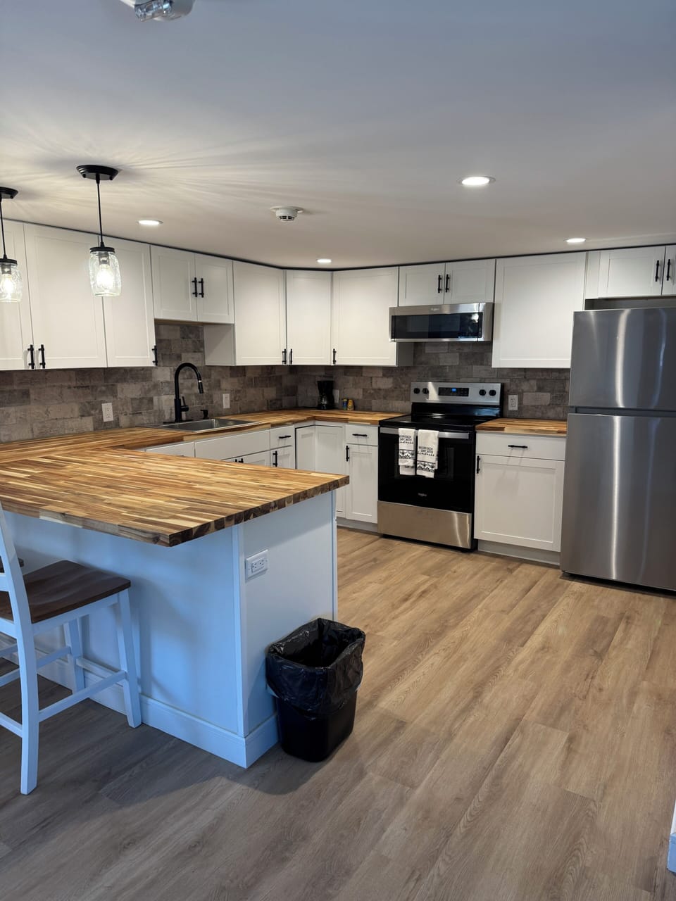 Hayloft Suite with Kitchen | Private kitchen | Highchair